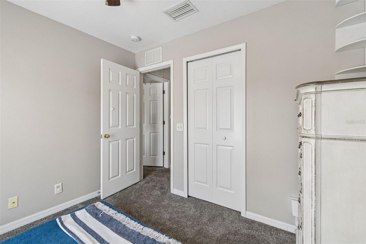 3863 Island Way , Saint Petersburg, FL 33705 Photo