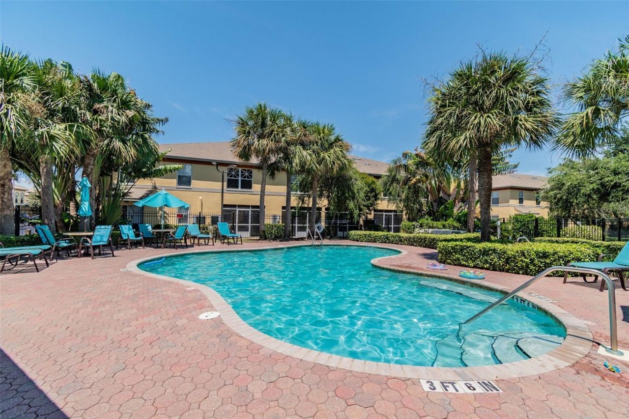 3863 Island Way , Saint Petersburg, FL 33705 Photo