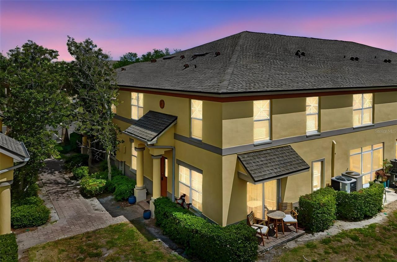 3863 Island Way , Saint Petersburg, FL 33705 Photo