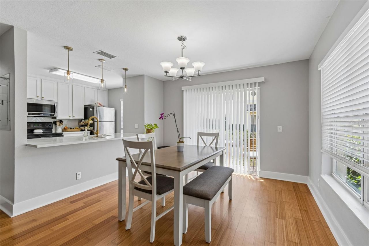 3863 Island Way , Saint Petersburg, FL 33705 Photo