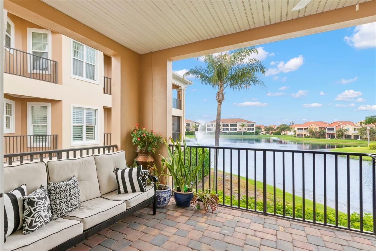 6 Academy Way S, Unit 221, Saint Petersburg, FL 33711 Photo