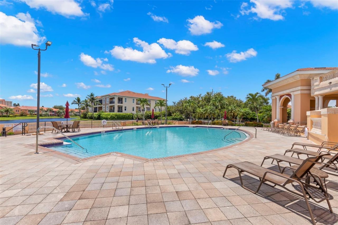 6 Academy Way S, Unit 221, Saint Petersburg, FL 33711 Photo