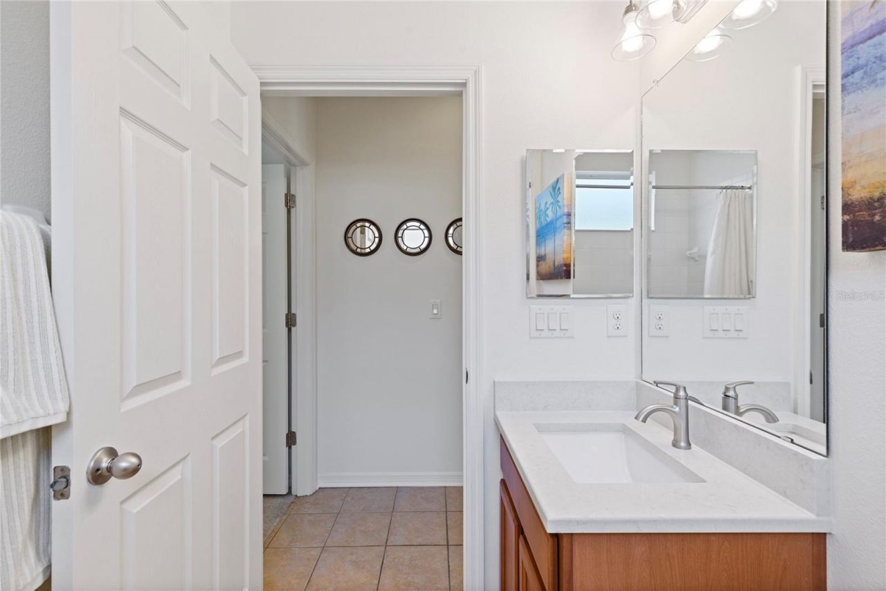 10228 Avelar Ridge Drive, Riverview, FL 33578 Photo