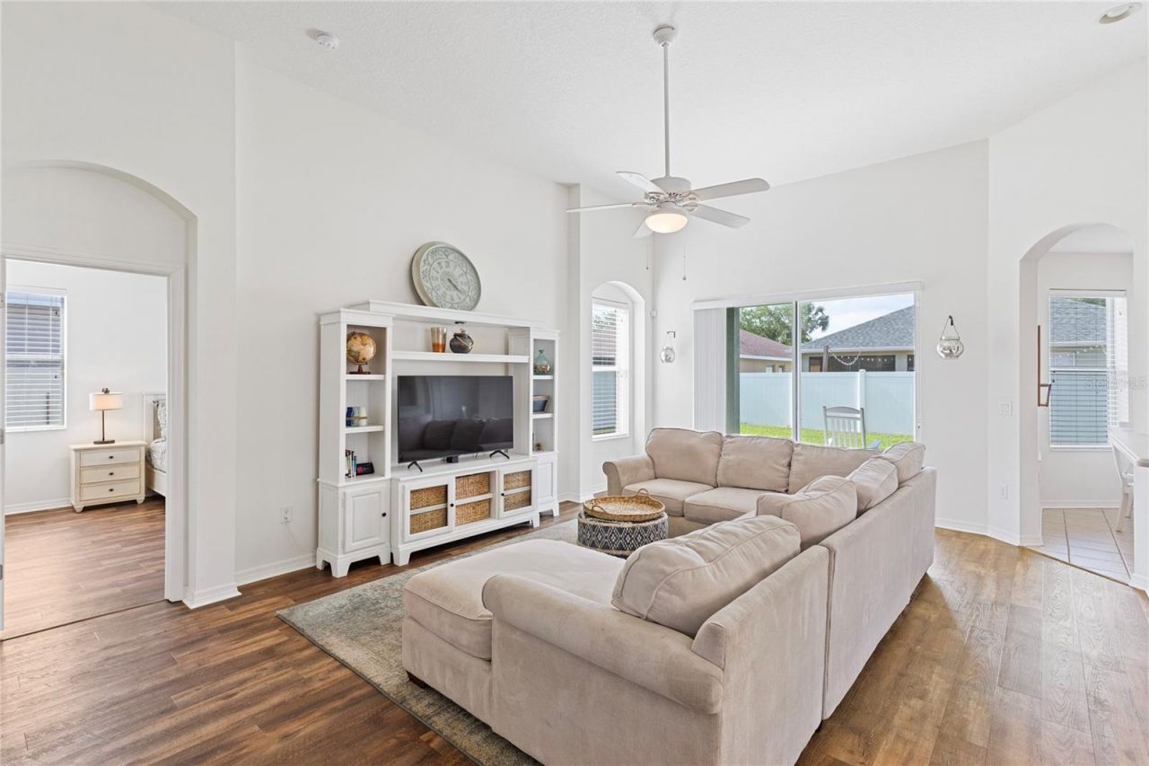 10228 Avelar Ridge Drive, Riverview, FL 33578 Photo