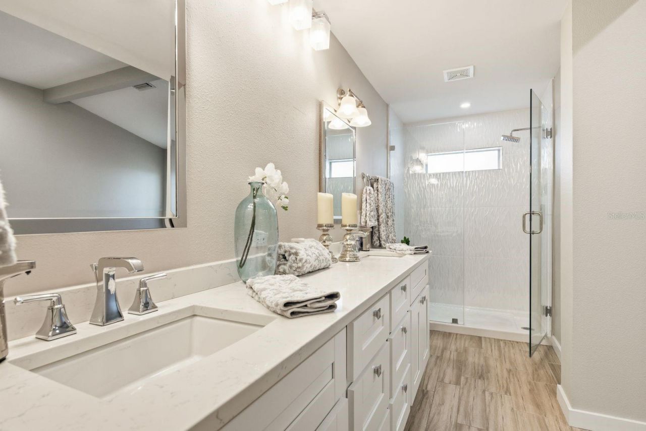 4811 Bayshore Boulevard, Unit 303, Tampa, FL 33611 Photo