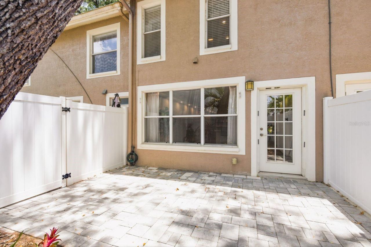 4811 Bayshore Boulevard, Unit 303, Tampa, FL 33611 Photo