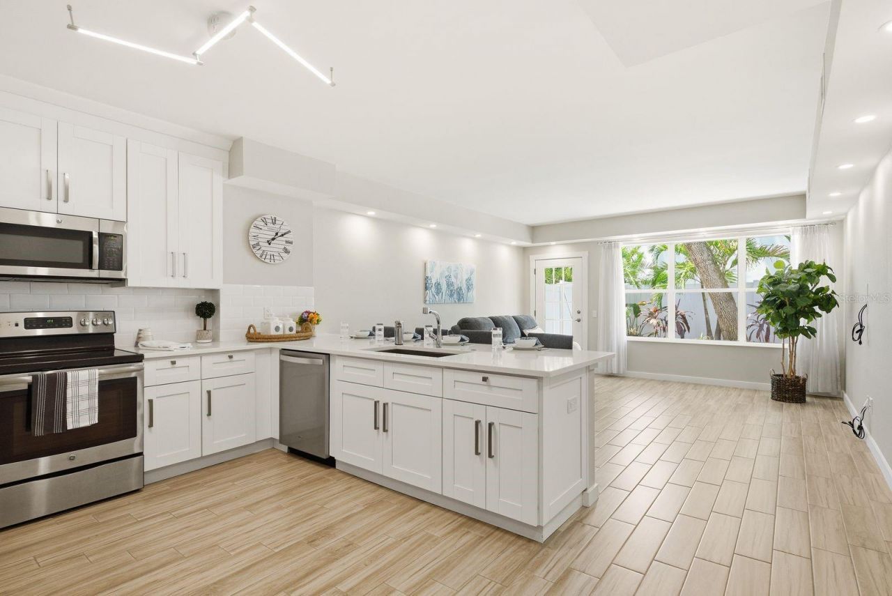 4811 Bayshore Boulevard, Unit 303, Tampa, FL 33611 Photo