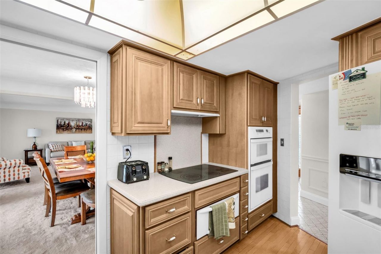 2041 Carolina Avenue Ne, Saint Petersburg, FL 33703 Photo