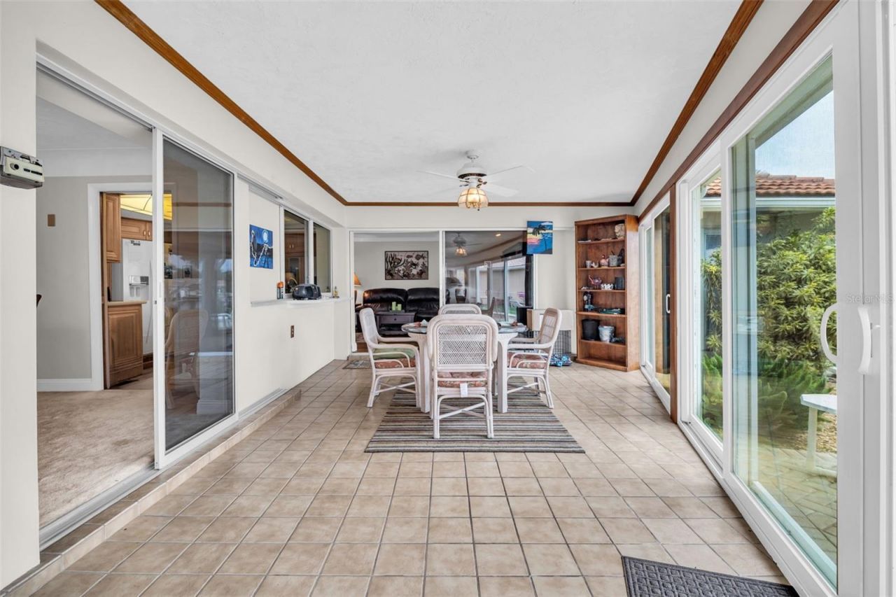 2041 Carolina Avenue Ne, Saint Petersburg, FL 33703 Photo