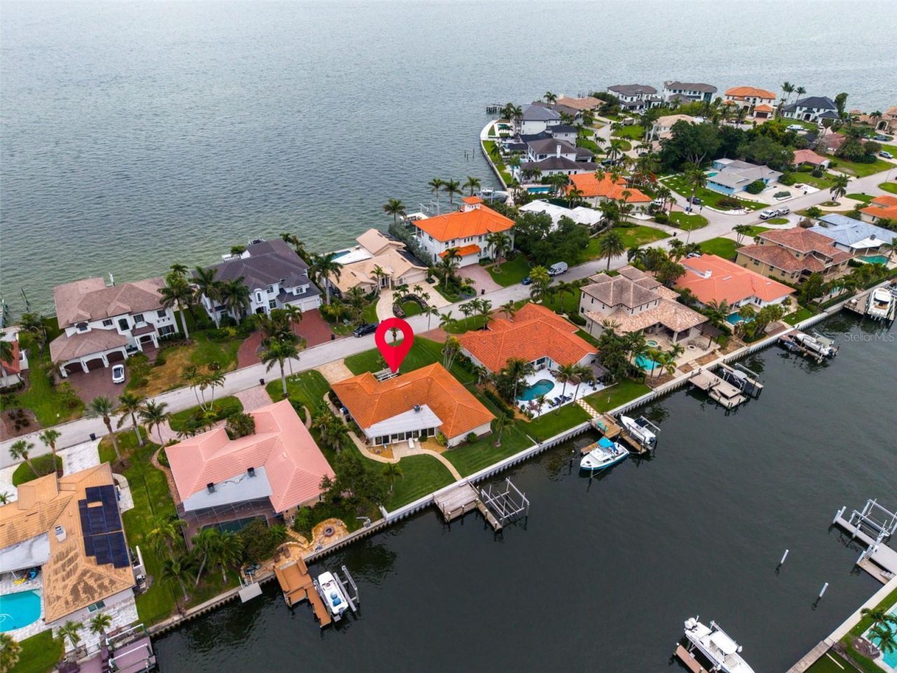 2041 Carolina Avenue Ne, Saint Petersburg, FL 33703 Photo