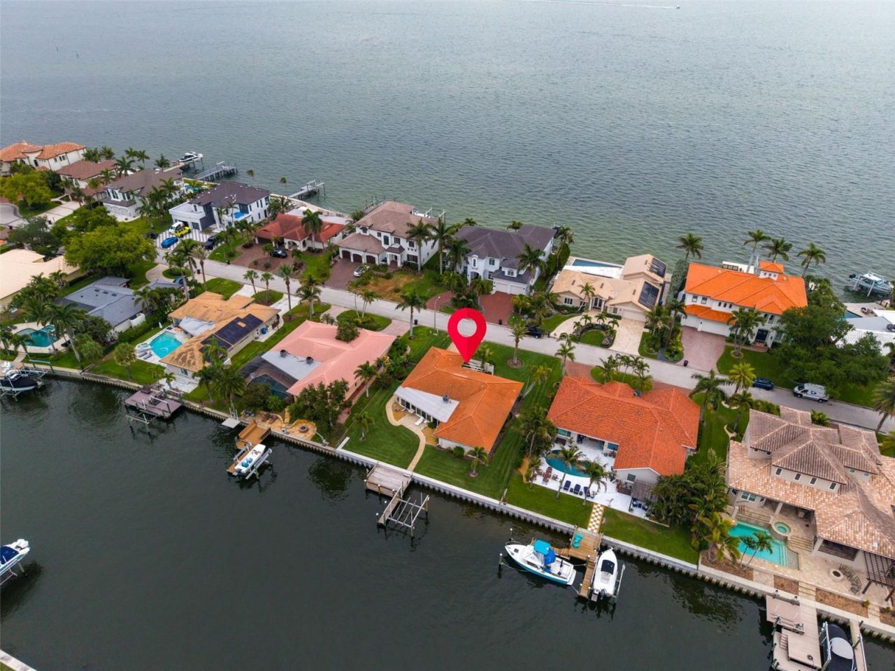 2041 Carolina Avenue Ne, Saint Petersburg, FL 33703 Photo