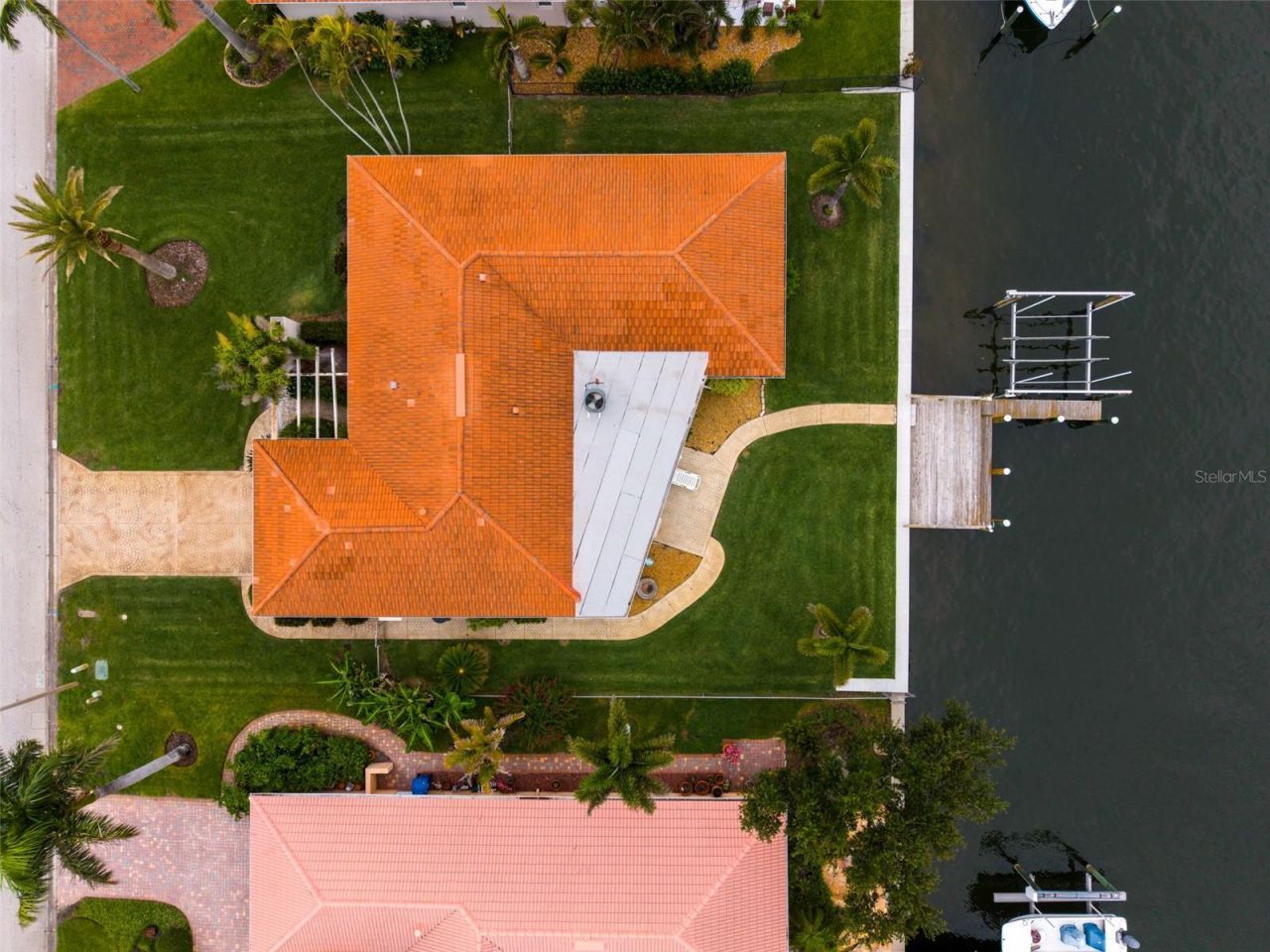 2041 Carolina Avenue Ne, Saint Petersburg, FL 33703 Photo