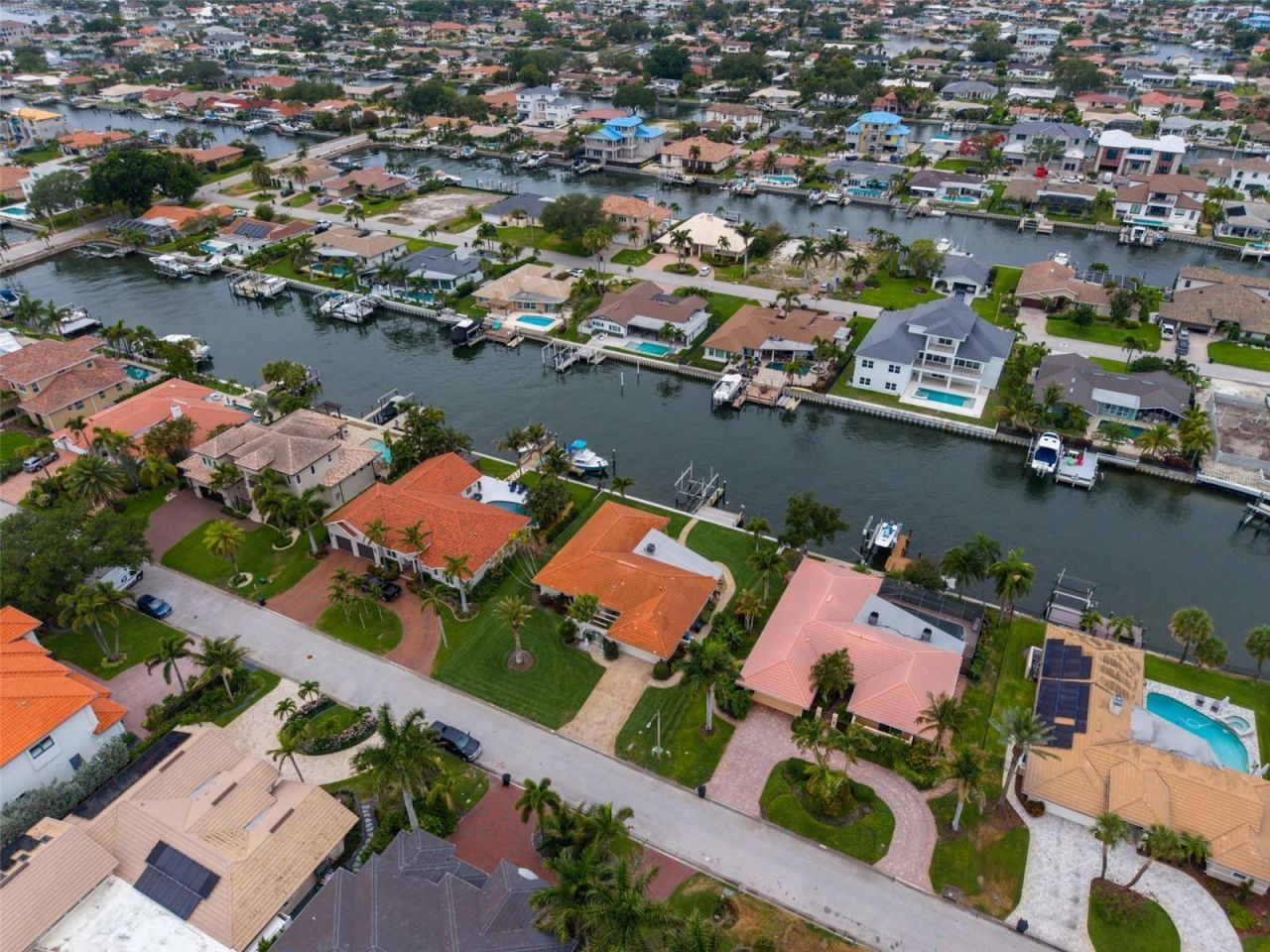 2041 Carolina Avenue Ne, Saint Petersburg, FL 33703 Photo