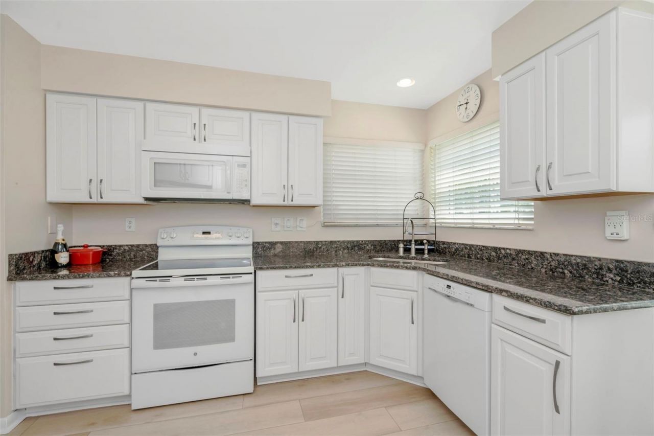 6011 Bahia Del Mar Boulevard, Unit 256, Saint Petersburg, FL 33715 Photo