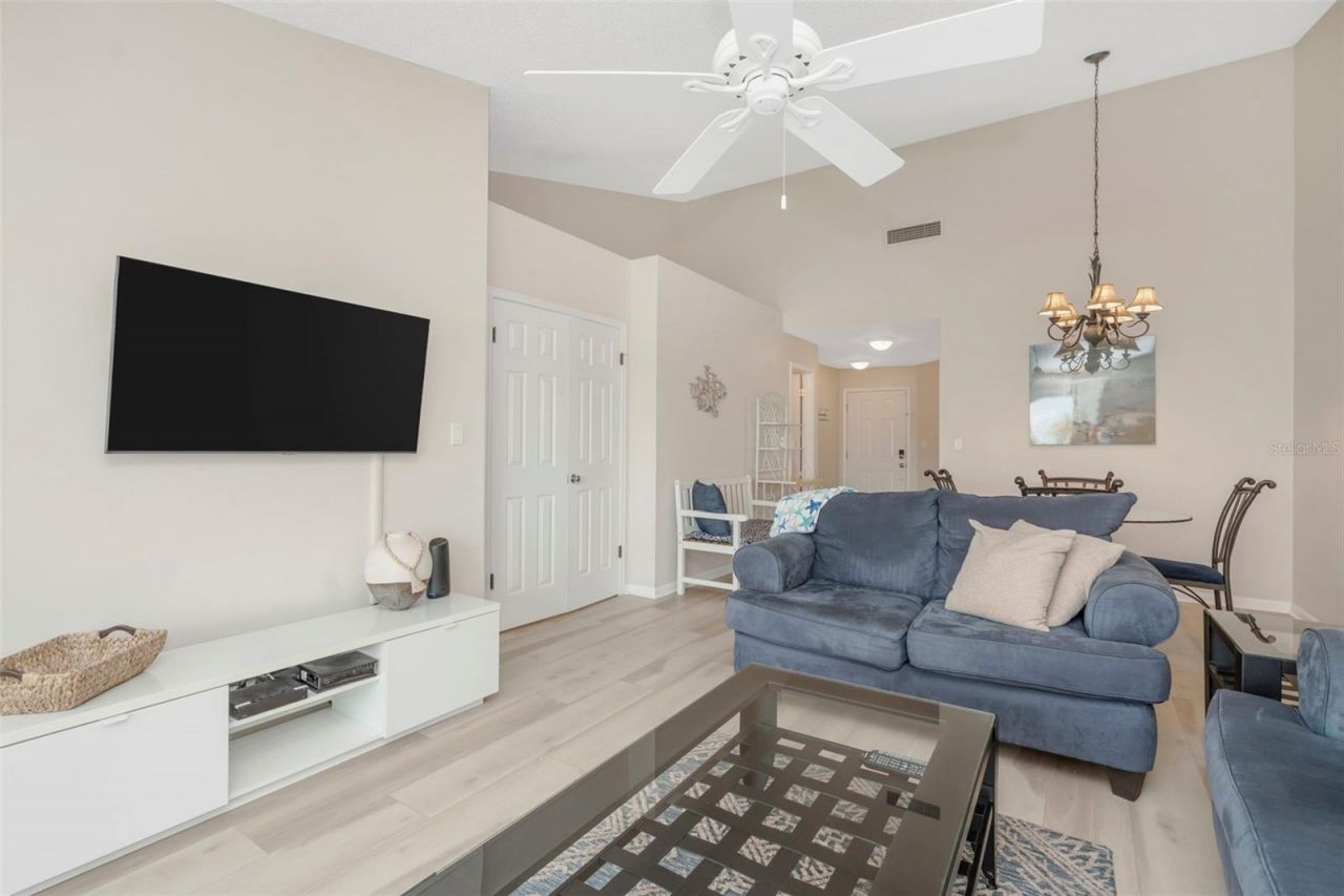 6011 Bahia Del Mar Boulevard, Unit 256, Saint Petersburg, FL 33715 Photo