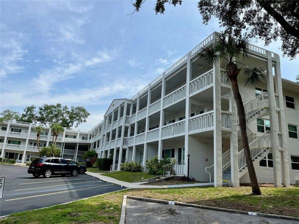 2021 AUSTRALIA WAY W, Unit 59, CLEARWATER, FL 33763