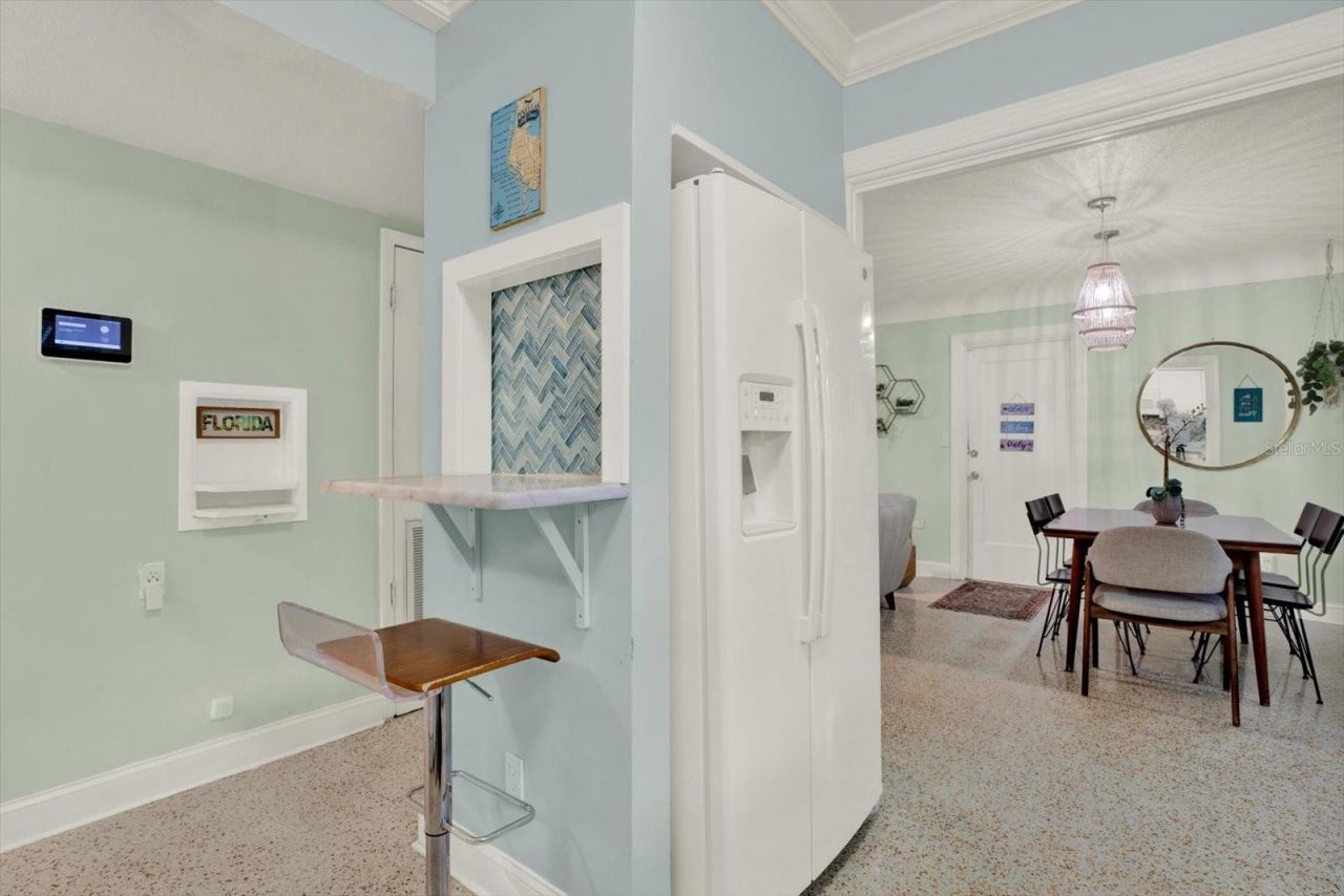 5572 100th Way N, Saint Petersburg, FL 33708 Photo
