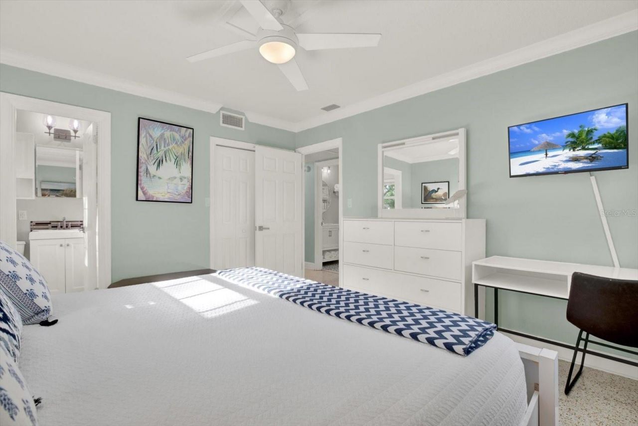 5572 100th Way N, Saint Petersburg, FL 33708 Photo