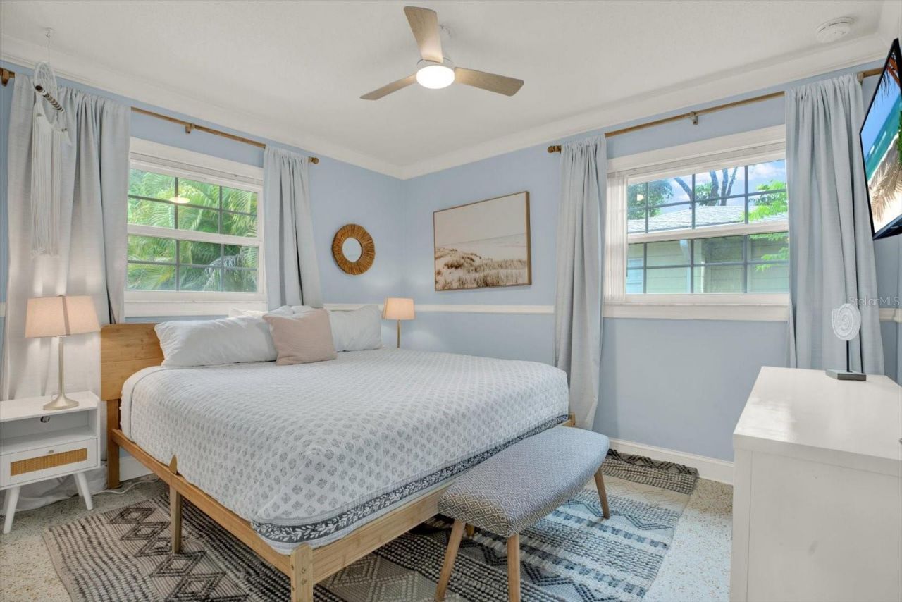 5572 100th Way N, Saint Petersburg, FL 33708 Photo