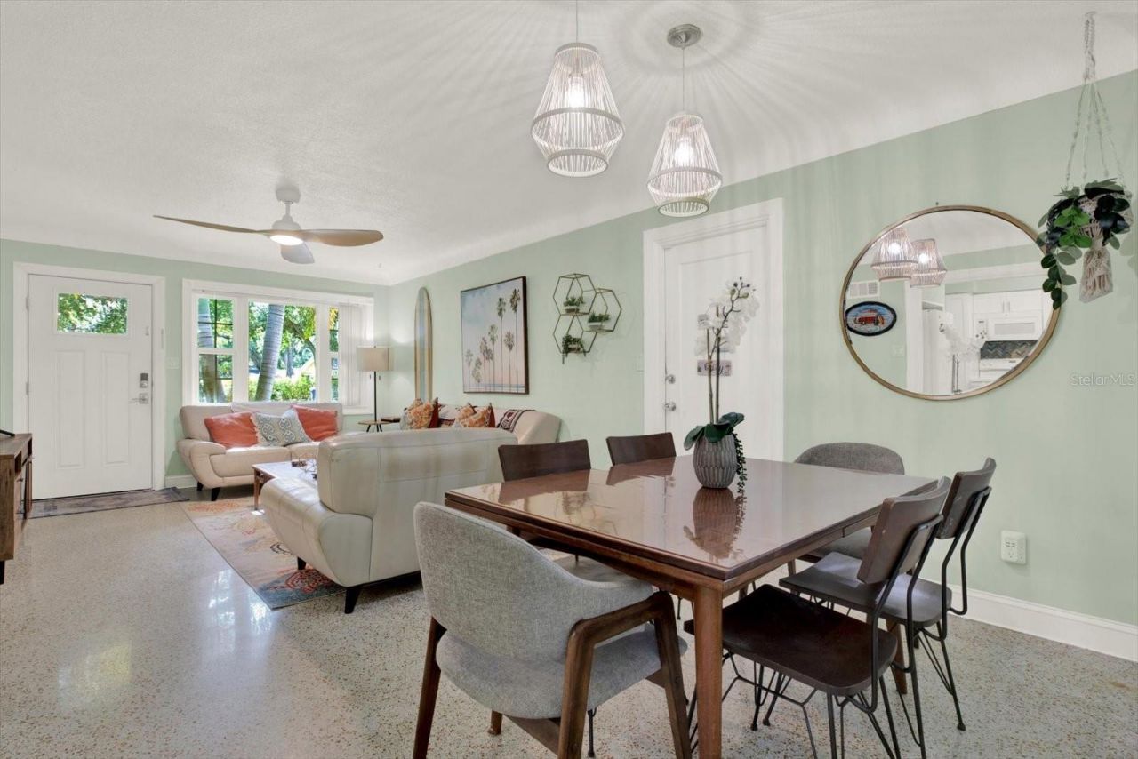5572 100th Way N, Saint Petersburg, FL 33708 Photo