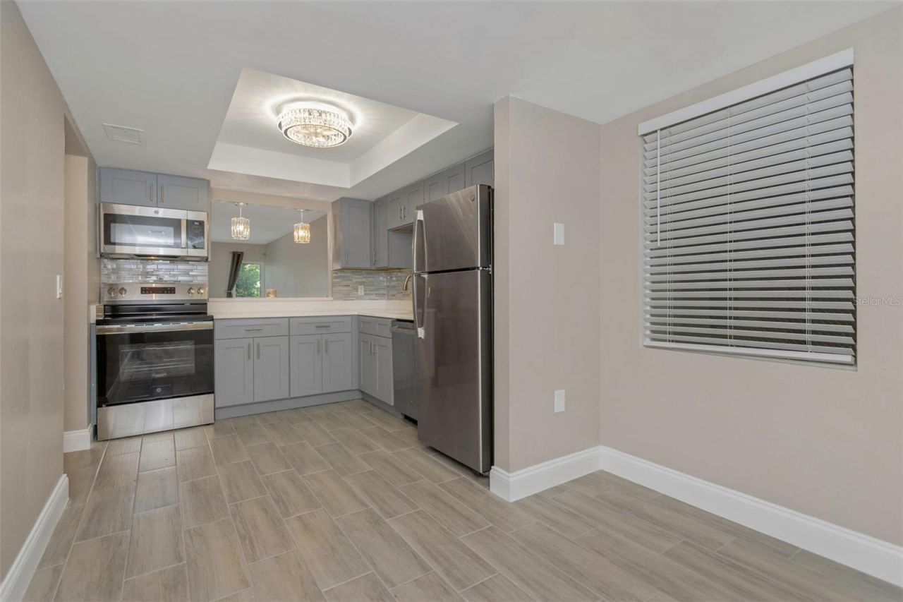 4910 38th Way S, Unit 111, Saint Petersburg, FL 33711 Photo