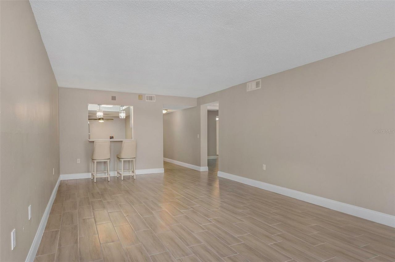 4910 38th Way S, Unit 111, Saint Petersburg, FL 33711 Photo