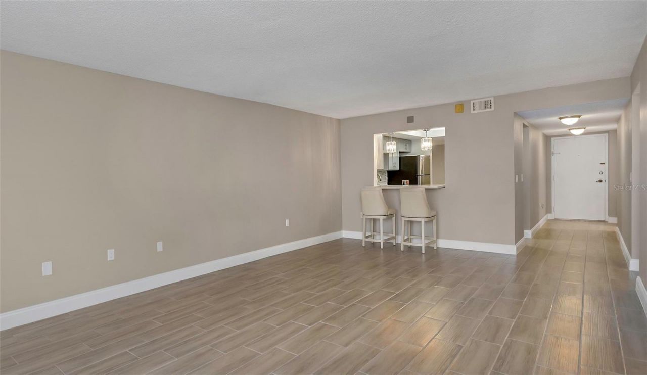4910 38th Way S, Unit 111, Saint Petersburg, FL 33711 Photo