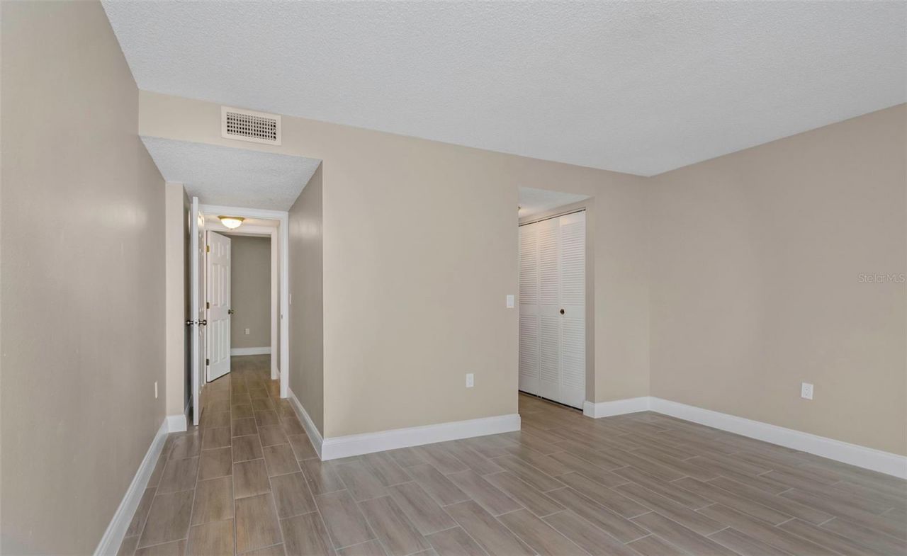 4910 38th Way S, Unit 111, Saint Petersburg, FL 33711 Photo