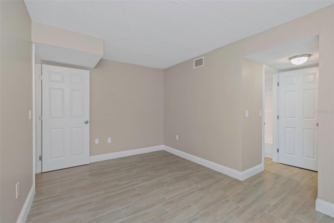 4910 38th Way S, Unit 111, Saint Petersburg, FL 33711 Photo