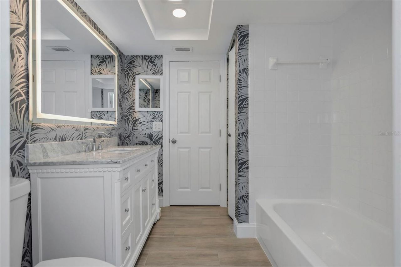 4910 38th Way S, Unit 111, Saint Petersburg, FL 33711 Photo