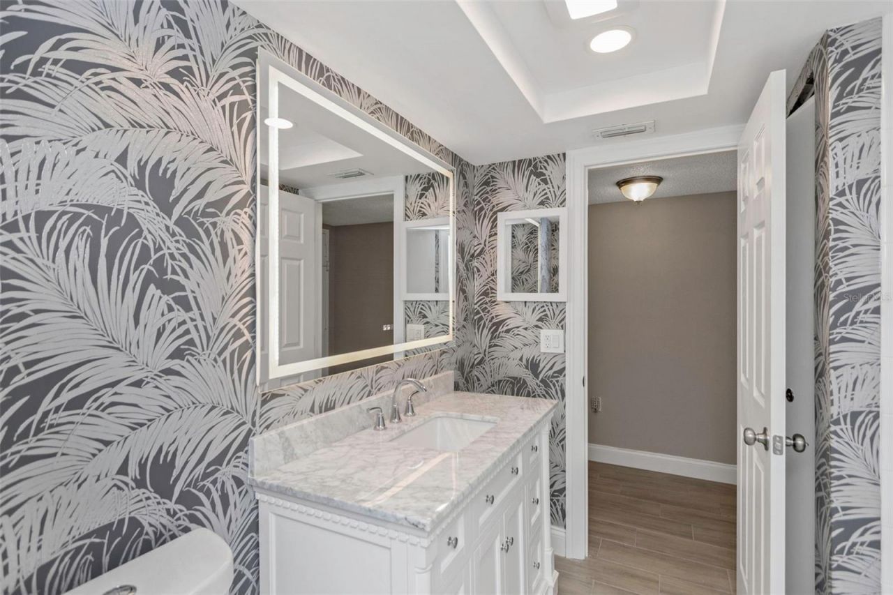 4910 38th Way S, Unit 111, Saint Petersburg, FL 33711 Photo