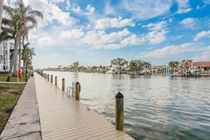 4910 38th Way S, Unit 111, Saint Petersburg, FL 33711 Photo