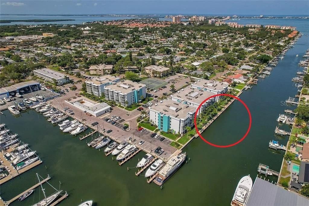 4910 38th Way S, Unit 111, Saint Petersburg, FL 33711 Photo
