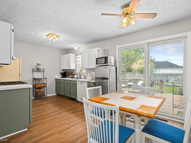 341 Sandpiper Avenue, Elyria, OH 44035 Photo 6