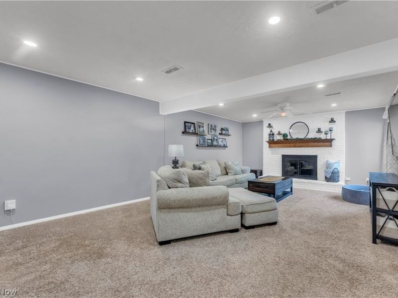 2665 Nottingham Drive , Parma, OH 44134 Photo 14