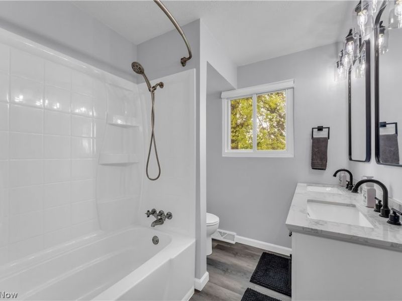 2665 Nottingham Drive , Parma, OH 44134 Photo 19