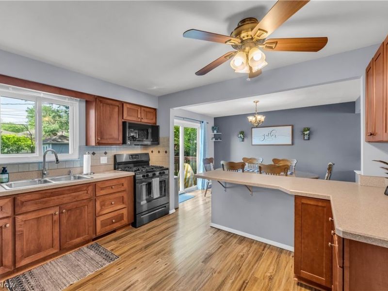 2665 Nottingham Drive , Parma, OH 44134 Photo 8