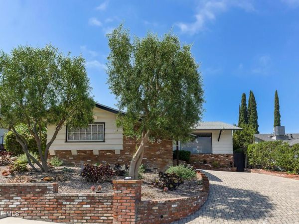 22438 Venido Road, Woodland Hills, CA 91364