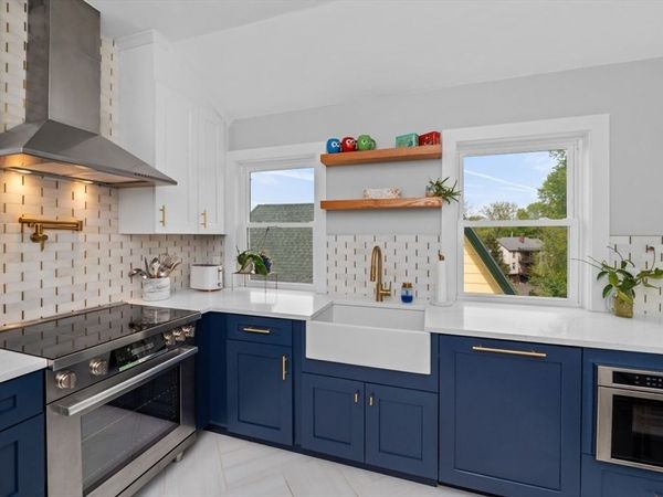 139 Florence St, Unit 139, Boston, MA 02131