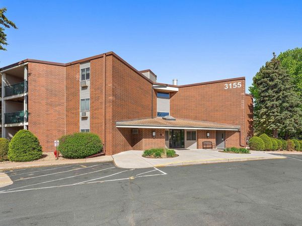 3155 Coachman Road, Unit 308, Eagan, MN 55121