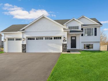 4654 89th Street NE, Monticello, MN 55362