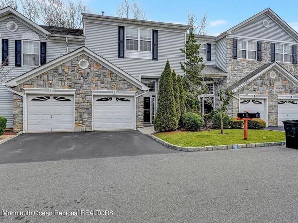 7 Harbor Bay Circle, Laurence Harbor, NJ 08879