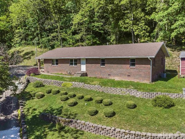 4459 5th Street Road, Huntington, WV 25701