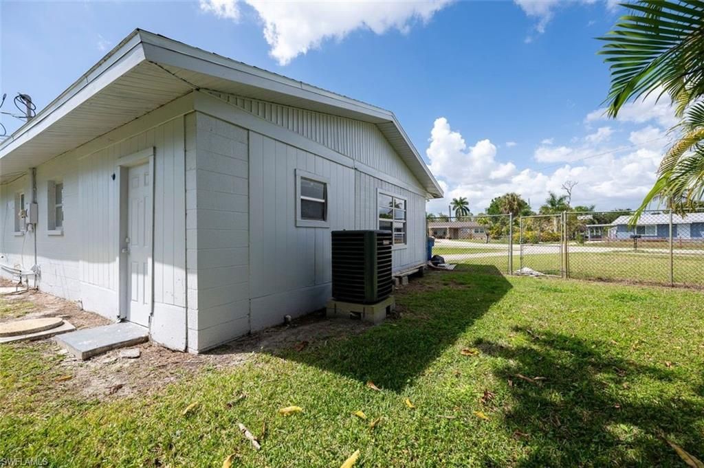 4631 New Haven Dr , Fort Myers, FL 33908 Photo