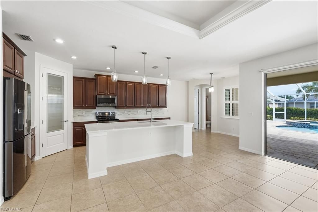 2617 Stonyhill Ct , Cape Coral, FL 33991 Photo