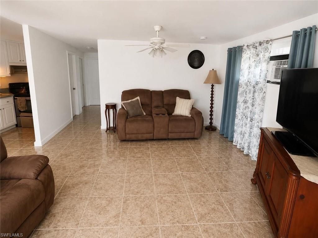 2204 Coronet St, Fort Myers, FL 33907 Photo