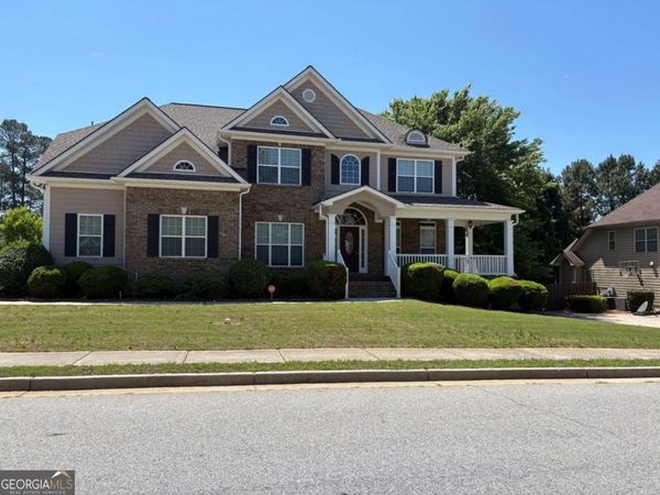 125 Susan Lane, Fayetteville, GA 30215