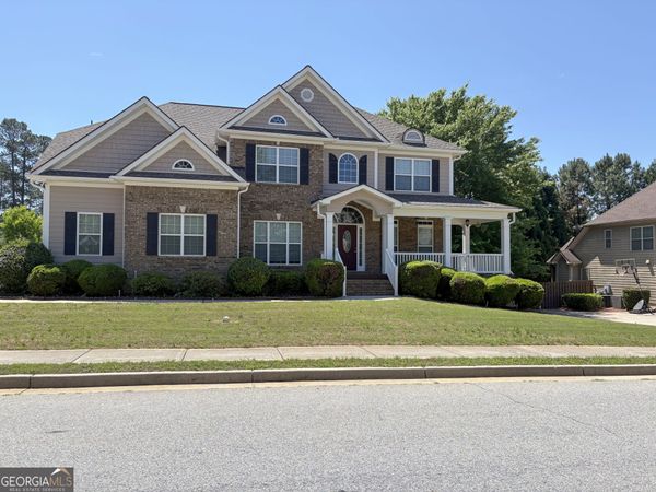 125 Susan Lane, Fayetteville, GA 30215