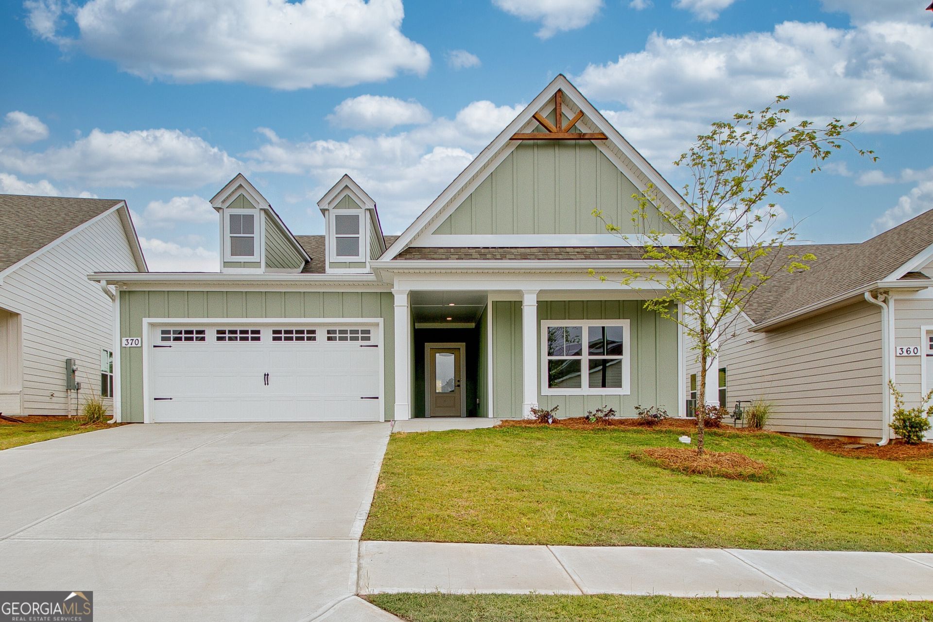 370 Redhaven Drive, Senoia, GA 30276 Main Photo