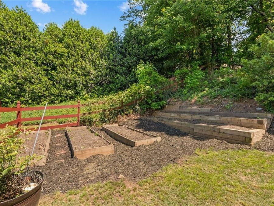 Property Image 99